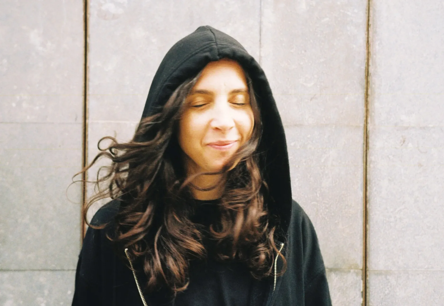 Hypnotic Motion: Neel Live + Mod.1 + Connie